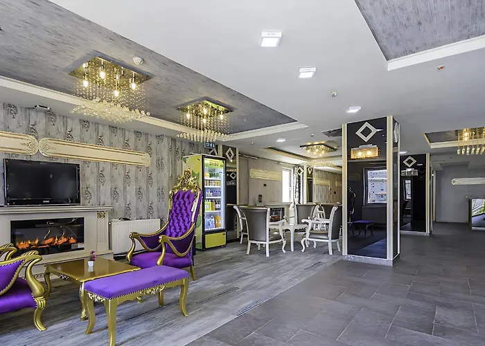 Real House Hotel